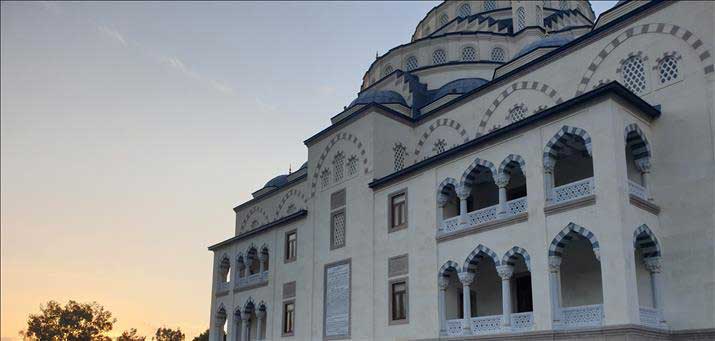Bilal Saygılı Camii ve Külliyesi - İZMİR
